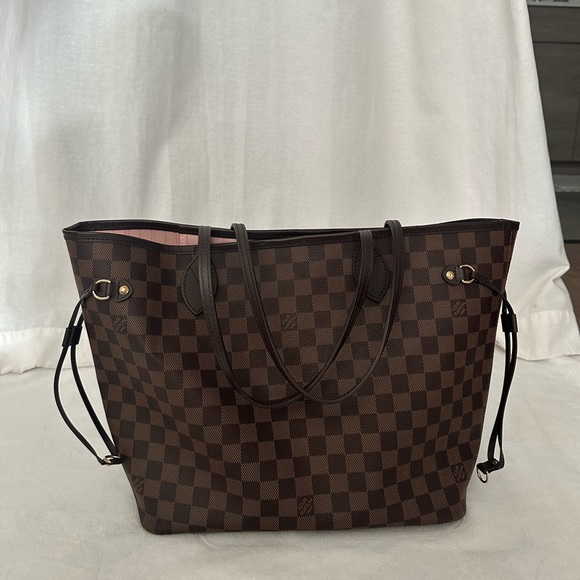 Louis Vuitton Neverfull MM Damier Ebene in Rose Ballerine - Picture 2 of 16